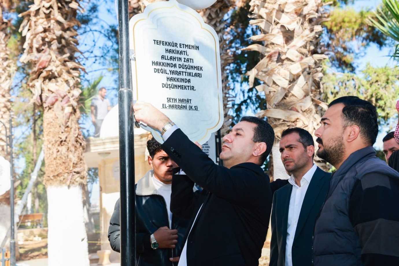 TARİHİ VE MANEVİ MEKANLARA ESTETİK DOKUNUŞ: HARRAN BELEDİYESİ ÇALIŞMALARA BAŞLADI