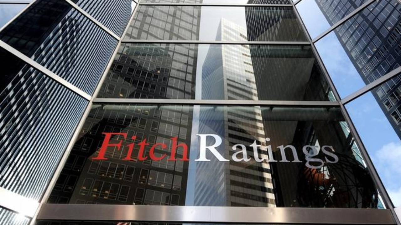 Fitch’ten döviz kuru tahmini: Dolar 2027 sonunda 53 olacak
