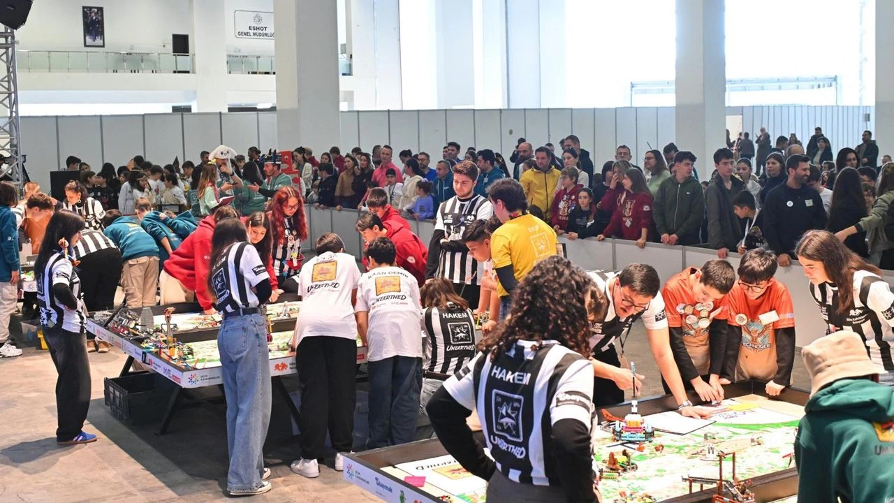 Genç mucitler Fuar İzmir’de yarıştı