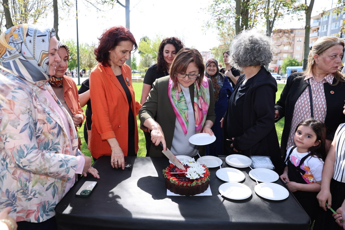 BAŞKAN ŞAHİN ANNE BEBEK FESTİVALİ’NDE AİLELERLE BULUŞTU
