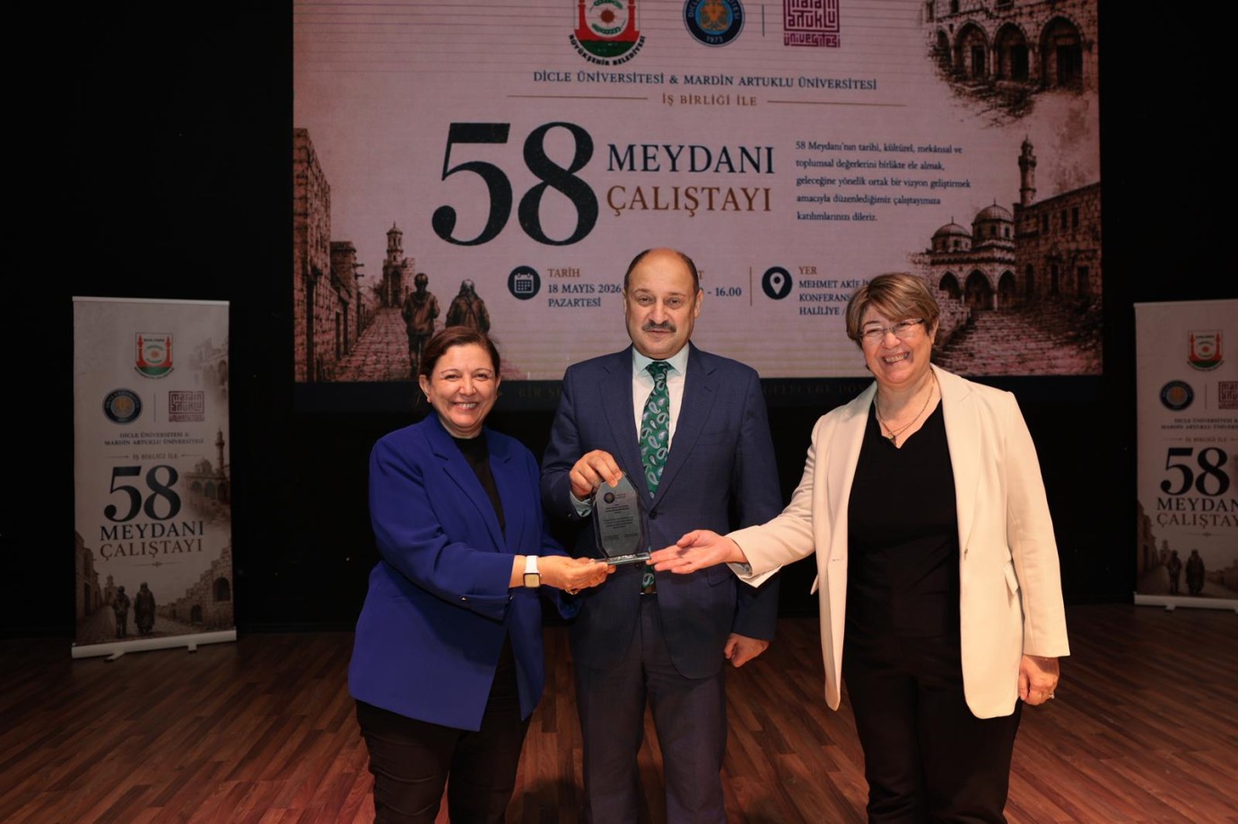 BAŞKAN GÜLPINAR: “MEYDANLAR ŞEHİRLERİN AYNASIDIR” 