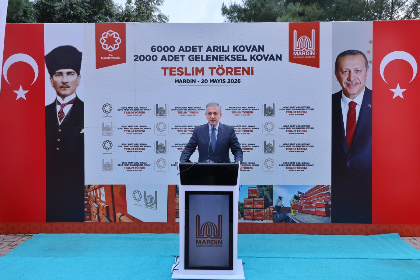 Mardin’de bin üreticiye 8 bin arı kovan desteği