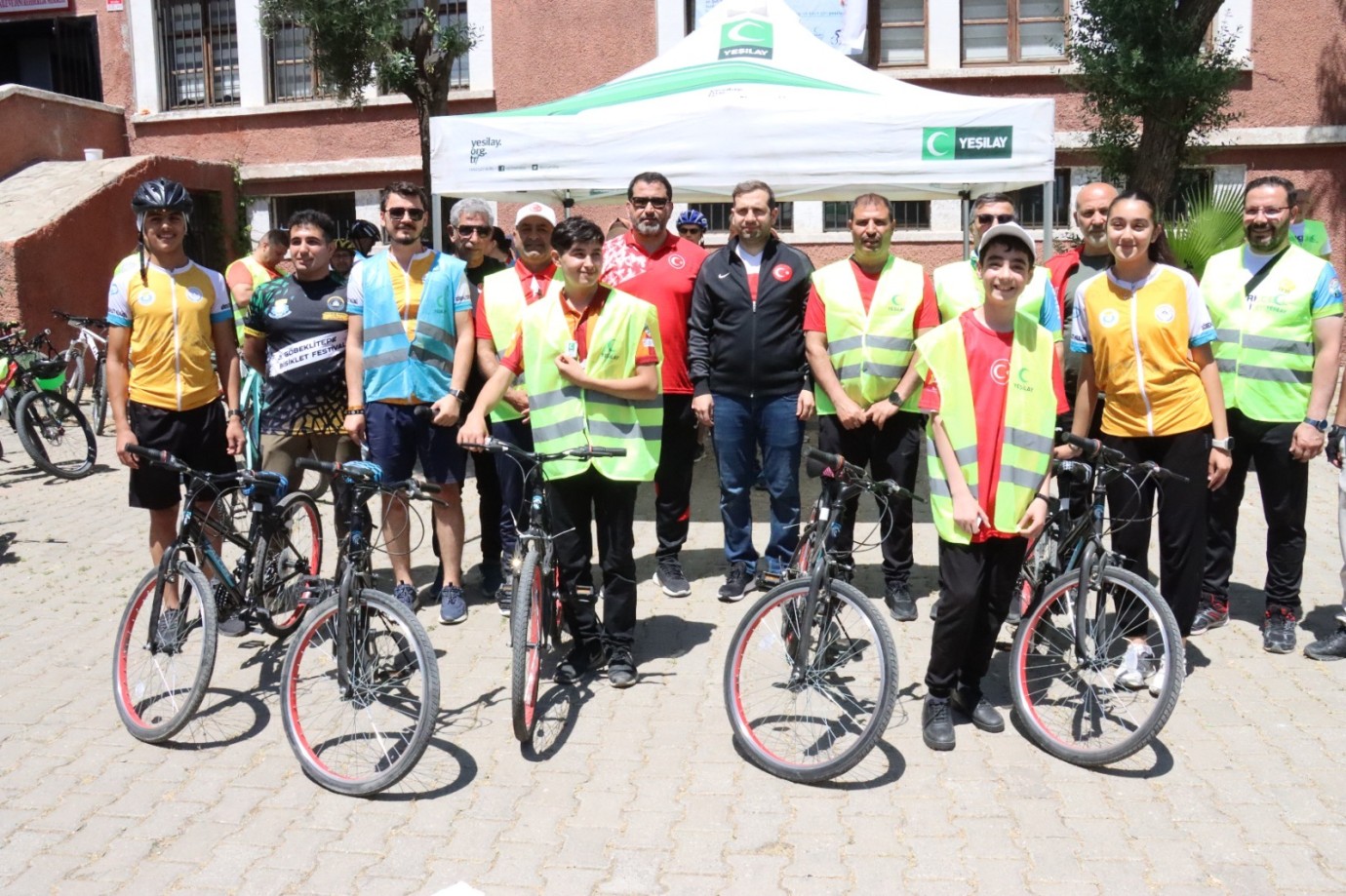 ŞANLIURFA’DA SAĞLIKLI YAŞAM İÇİN PEDAL ÇEVİRDİLER