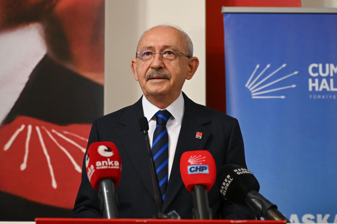 CHP'de İl Başkanları toplandı... Kılıçdaroğlu: Partiden ayrılanlarla tartışmaya girmeyin, sorunlara odaklanın