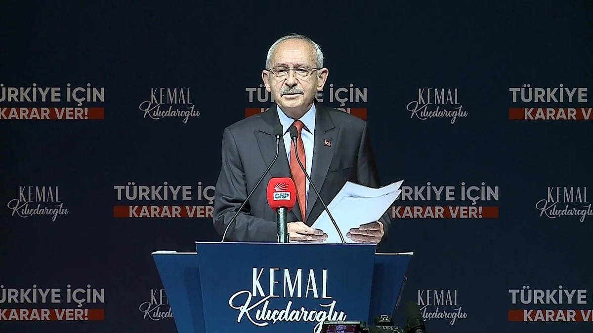 PKK ile masaya oturan sensin...