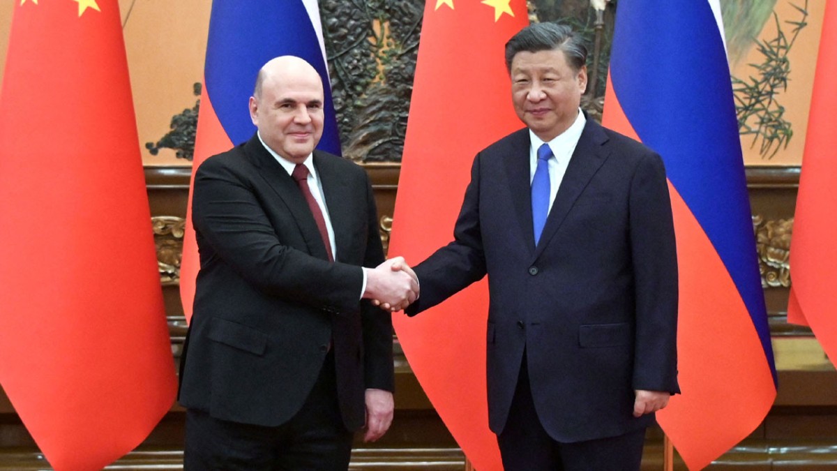 Rusya-Çin ikili ticareti 200 milyar dolara koşuyor...