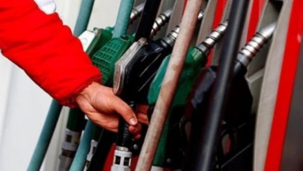 Benzine zam yapıldı