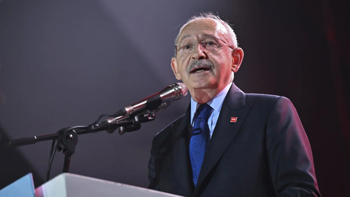 Kılıçdaroğlu, Özgür bey yarın adaylığını ilan edecek...
