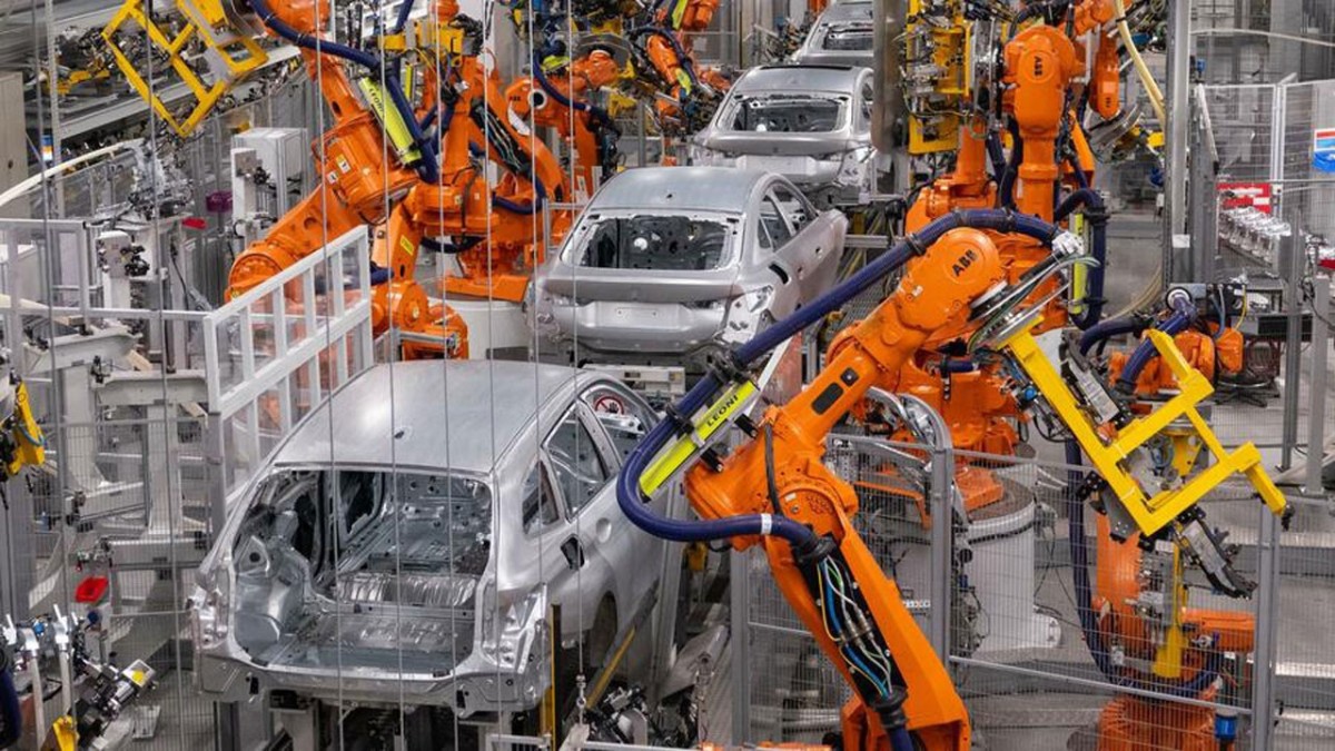 Otomotiv üretimi 1 milyonu aştı: Yüzde 12'lik artış