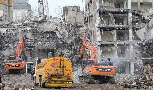 Şanlıurfa'da ağır hasarlı binaların yüzde kaçı yıkıldı?
