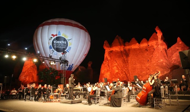 Türkiye Kültür Yolu Festivalleri Avrupa'nın en seçkin festivalleri arasına girdi