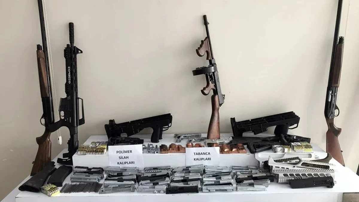 78 ilde 'kaçak silah' operasyonu: 2 bin 36 kişi gözaltında
