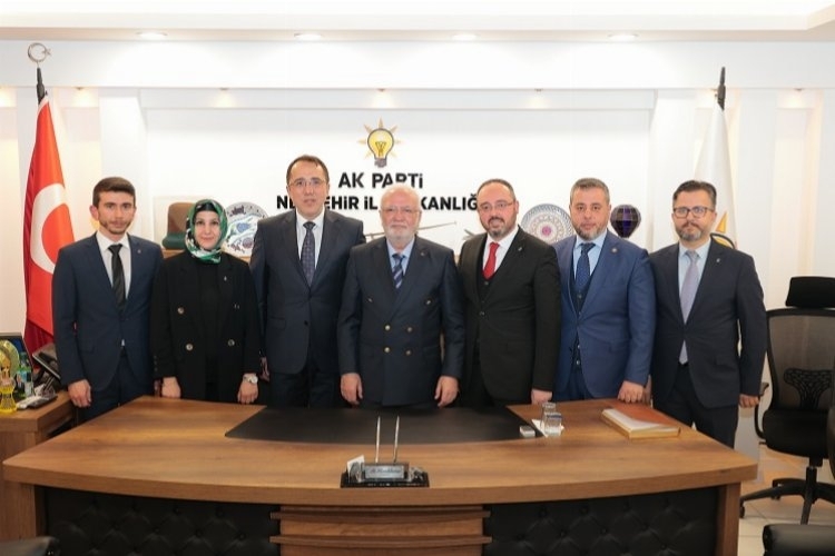 Mustafa Elitaş'tan Siyasette 'Koltuk Sevdası' Hakkında Çarpıcı Yorum