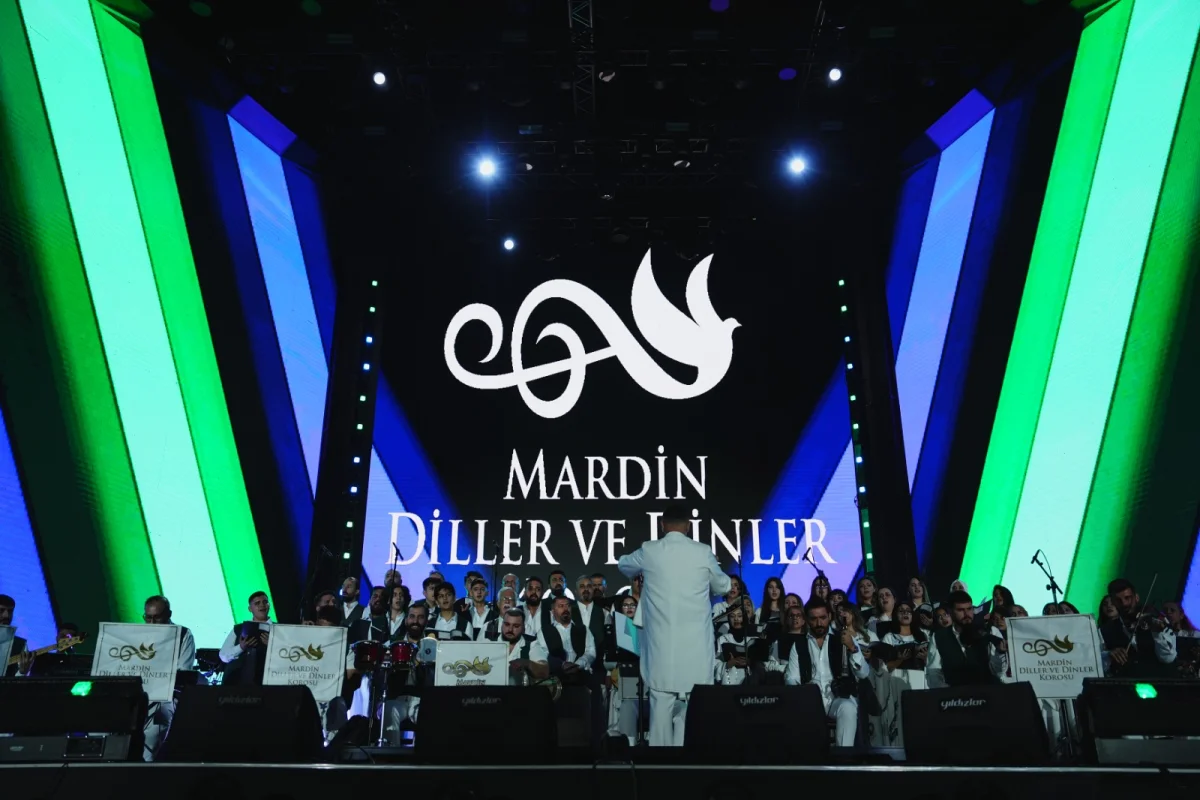 Mardin Diller ve Dinler Korosu’ndan Kültür Yolu Festivali’nde Müzik Ziyafeti