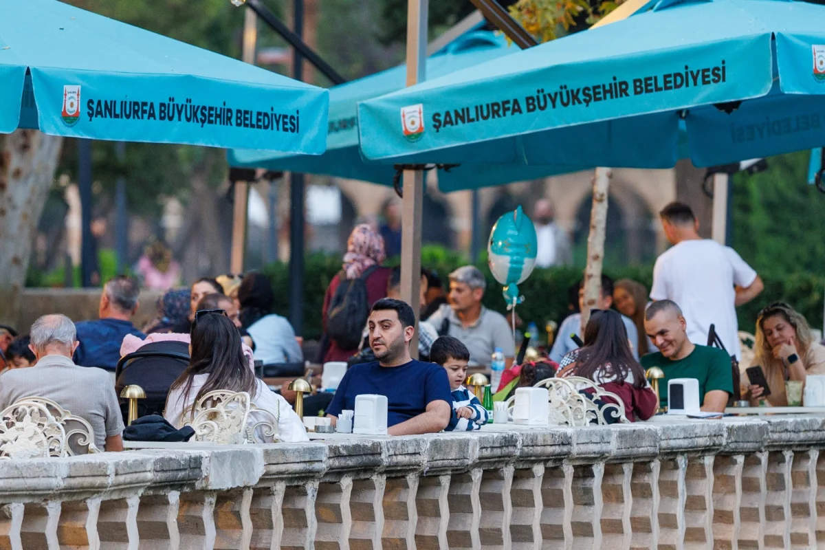 HALİLÜRRAHMAN SOSYAL TESİSLERİ, BALIKLIGÖL’ÜN YENİ UĞRAK NOKTASI OLDU