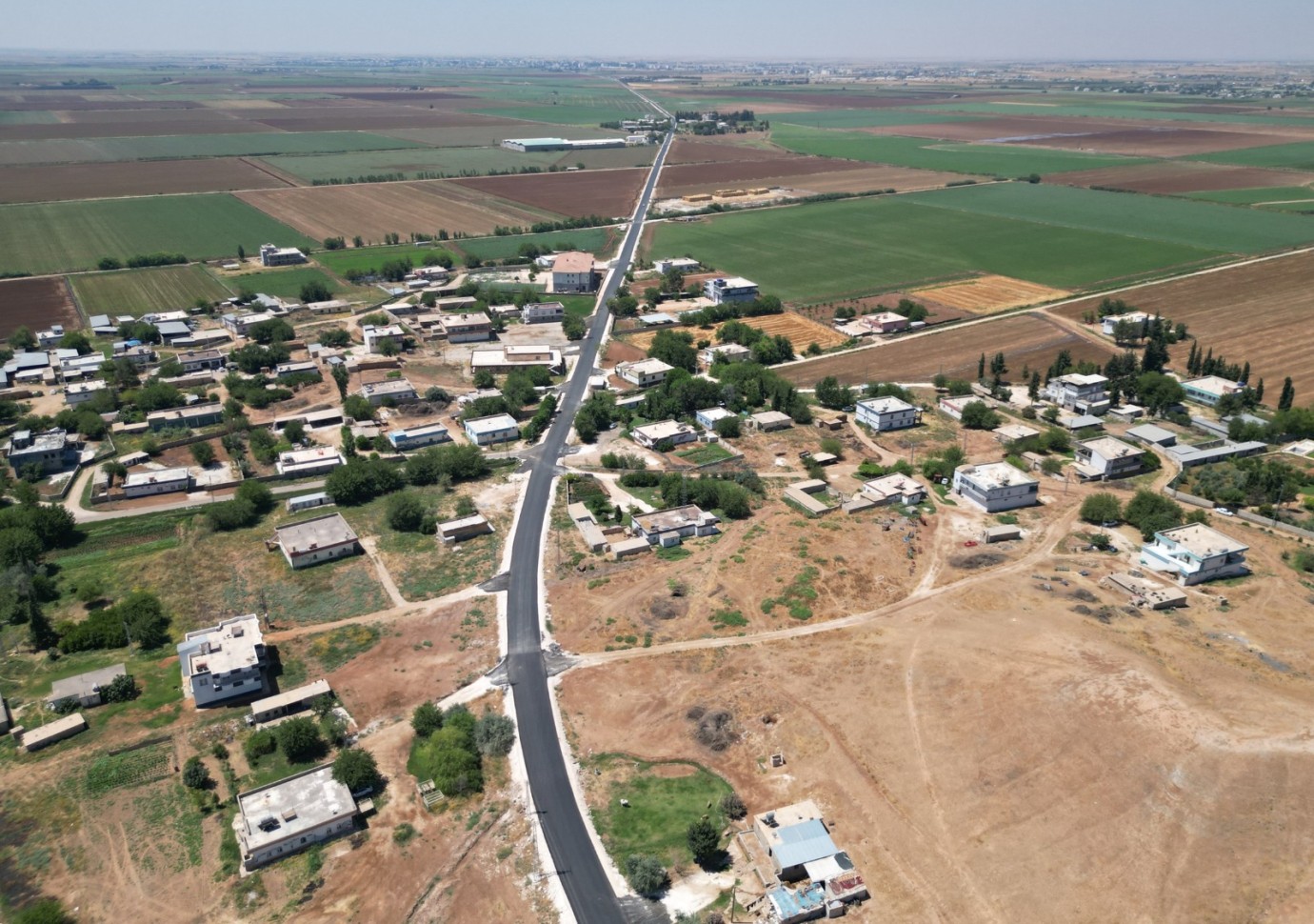 HARRAN İLE AKÇAKALE’Yİ BİRBİRİNE BAĞLAYAN 17 KİLOMETRELİK GRUP YOLU TAMAMLANDI