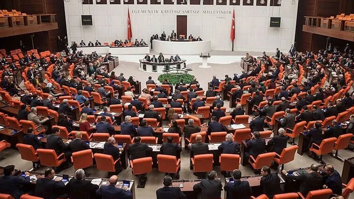 Yükseköğretime Yeni Düzenleme: 13 Madde Kabul Edildi