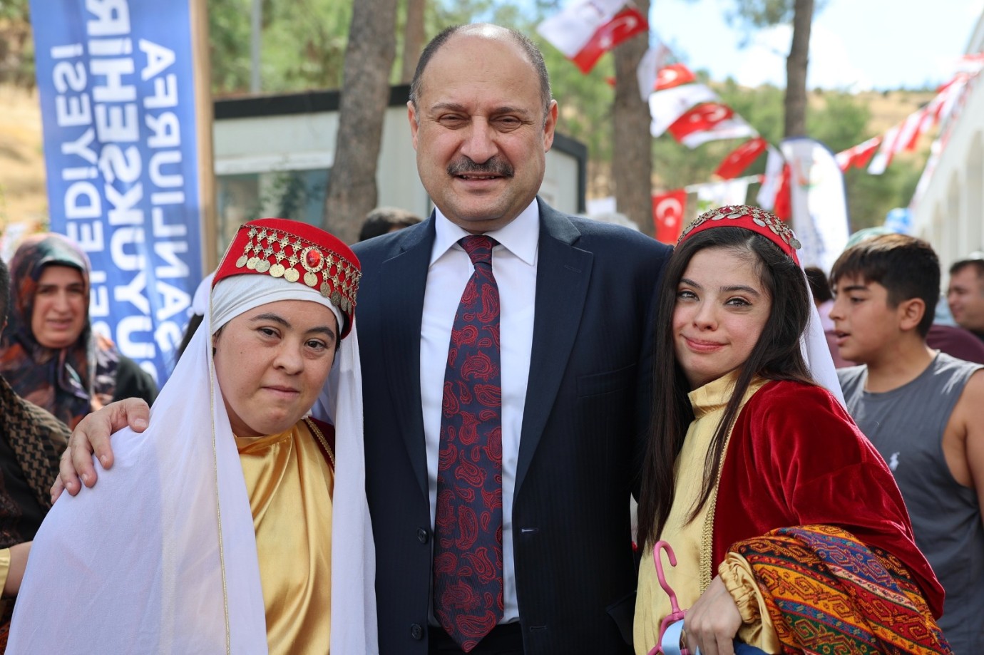 BAŞKAN GÜLPINAR: “İNSANA DOKUNMAK BELEDİYECİLİĞİN EN ÖNEMLİ VAZİFELERİNDENDİR”