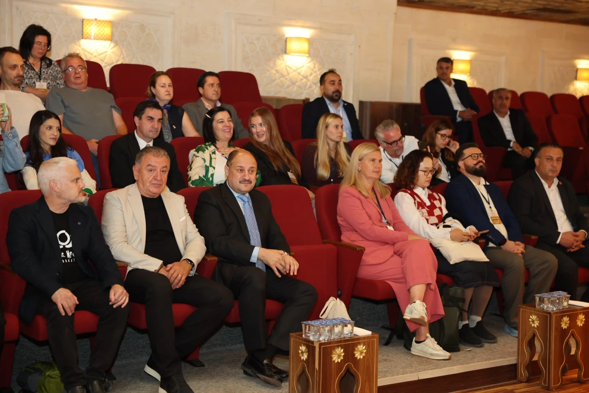 ŞANLIURFA’DA TASAVVUF MUSİKİSİ VE SEMAZENLERDEN UNUTULMAZ GÖSTERİ